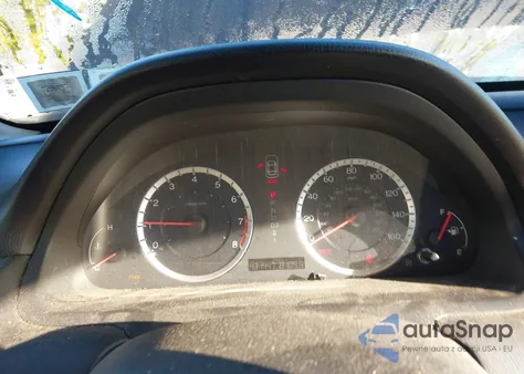 2010 Honda Accord 3.5 Ex-L z USA, uszkodzony, nr VIN 1HGCP3F84AA022555